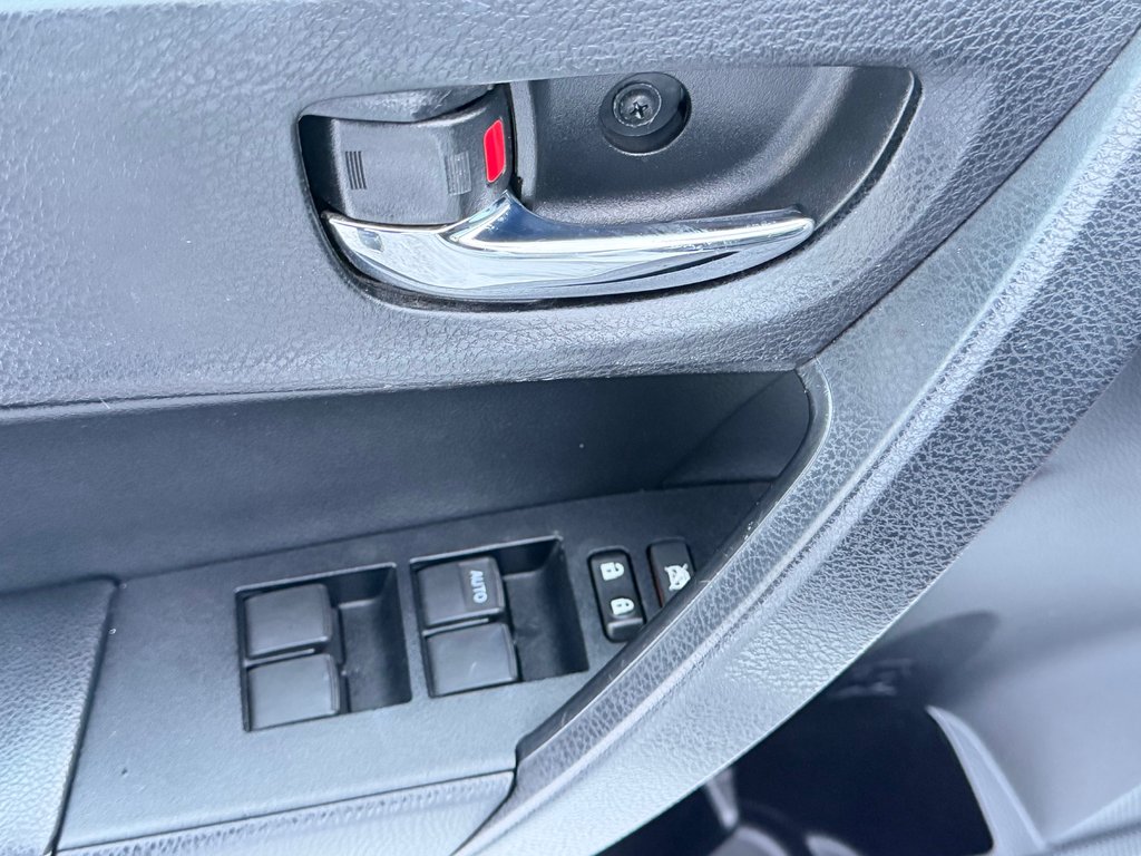 Toyota Corolla PRIX PRÉ-ENCAN FAITES VITE !!! S / autom / cuir / toit et +++ 2014 à Thetford Mines, Québec - 29 - w1024h768px