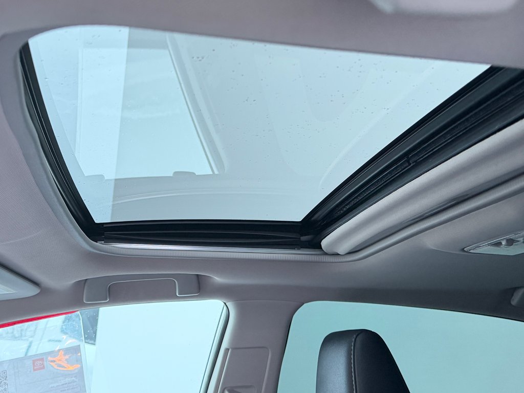 Toyota Corolla PRIX PRÉ-ENCAN FAITES VITE !!! S / autom / cuir / toit et +++ 2014 à Thetford Mines, Québec - 60 - w1024h768px