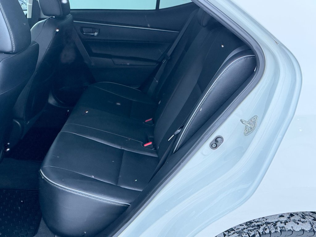 Toyota Corolla PRIX PRÉ-ENCAN FAITES VITE !!! S / autom / cuir / toit et +++ 2014 à Thetford Mines, Québec - 62 - w1024h768px