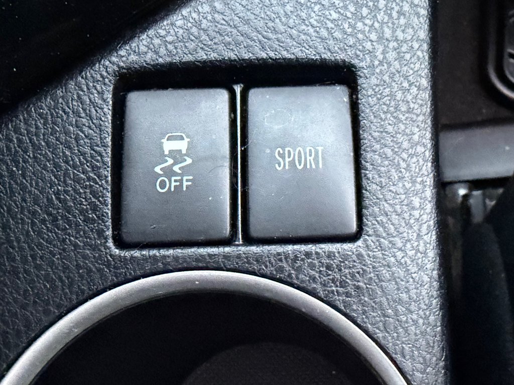 Toyota Corolla PRIX PRÉ-ENCAN FAITES VITE !!! S / autom / cuir / toit et +++ 2014 à Thetford Mines, Québec - 51 - w1024h768px