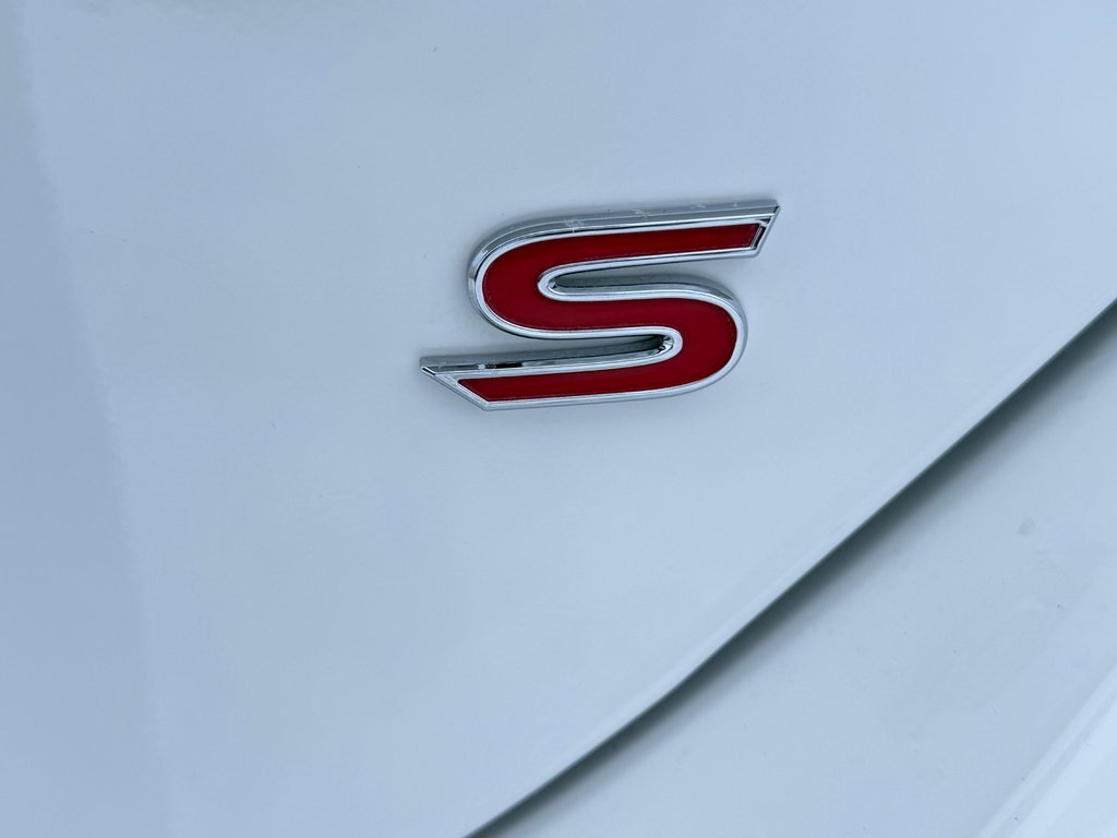 Toyota Corolla PRIX PRÉ-ENCAN FAITES VITE !!! S / autom / cuir / toit et +++ 2014 à Thetford Mines, Québec - 24 - w1024h768px