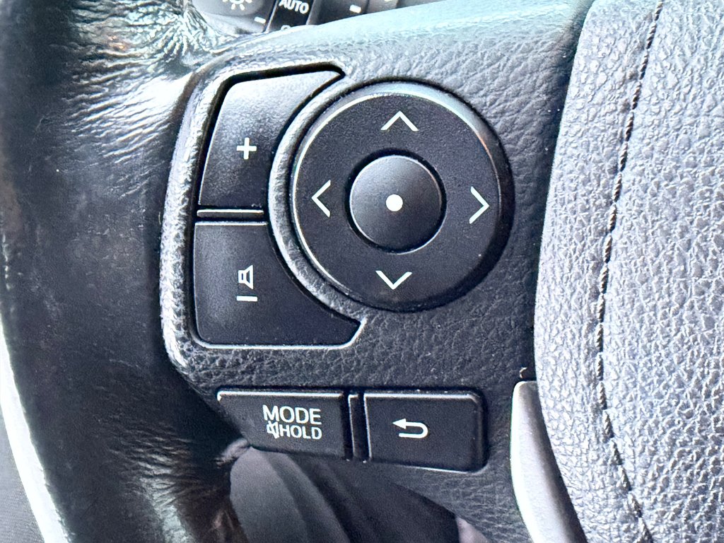 Toyota Corolla PRIX PRÉ-ENCAN FAITES VITE !!! S / autom / cuir / toit et +++ 2014 à Thetford Mines, Québec - 39 - w1024h768px