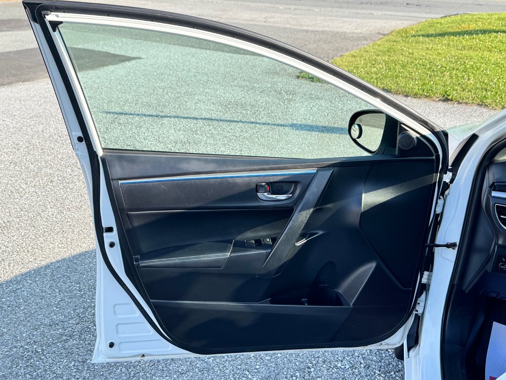 Toyota Corolla S + GROUPE TOIT / AUTOM / AUBAINE A SAISIR / 2014 à Thetford Mines, Québec - 26 - w1024h768px