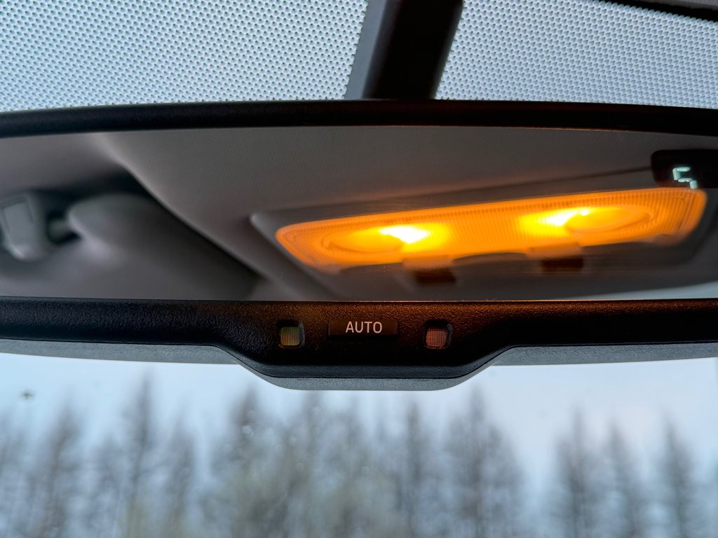 Toyota Corolla PRIX PRÉ-ENCAN FAITES VITE !!! S / autom / cuir / toit et +++ 2014 à Thetford Mines, Québec - 56 - w1024h768px