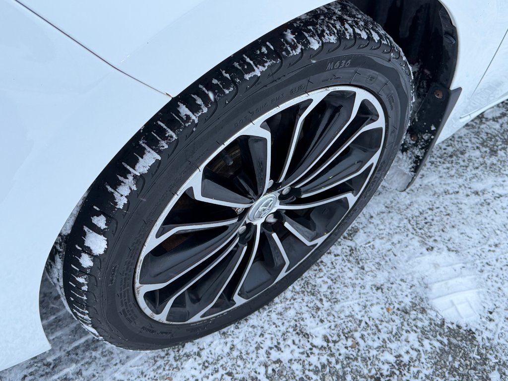 Toyota Corolla PRIX PRÉ-ENCAN FAITES VITE !!! S / autom / cuir / toit et +++ 2014 à Thetford Mines, Québec - 15 - w1024h768px