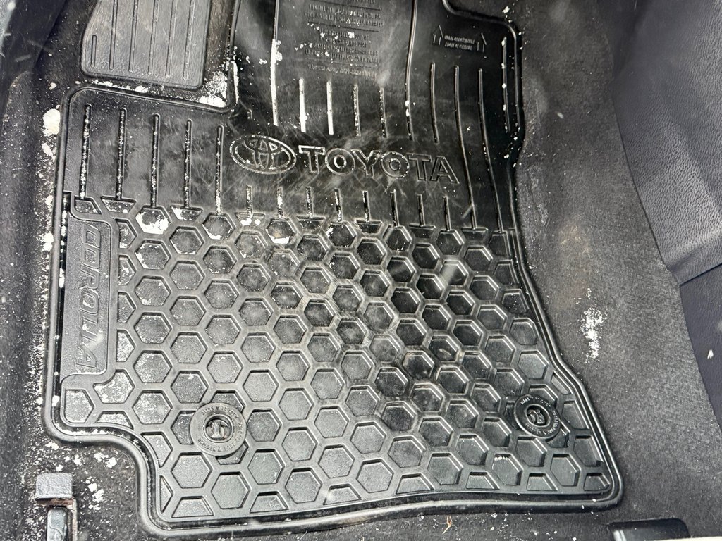 Toyota Corolla LE / AUTOM / AC / ULTRA FIABLE !!!! 2014 à Thetford Mines, Québec - 32 - w1024h768px