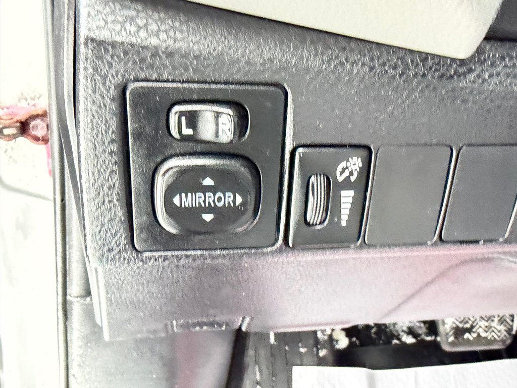 Toyota Corolla LE / AUTOM / AC / ULTRA FIABLE !!!! 2014 à Thetford Mines, Québec - 30 - w1024h768px