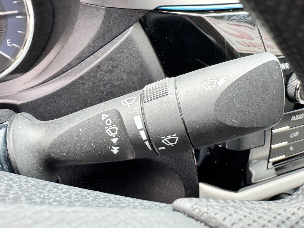 2014 Toyota Corolla LE / BAS KILOS / INSPECTÉ RÉPARÉ / FIABILITÉ / in Thetford Mines, Quebec - 35 - w1024h768px