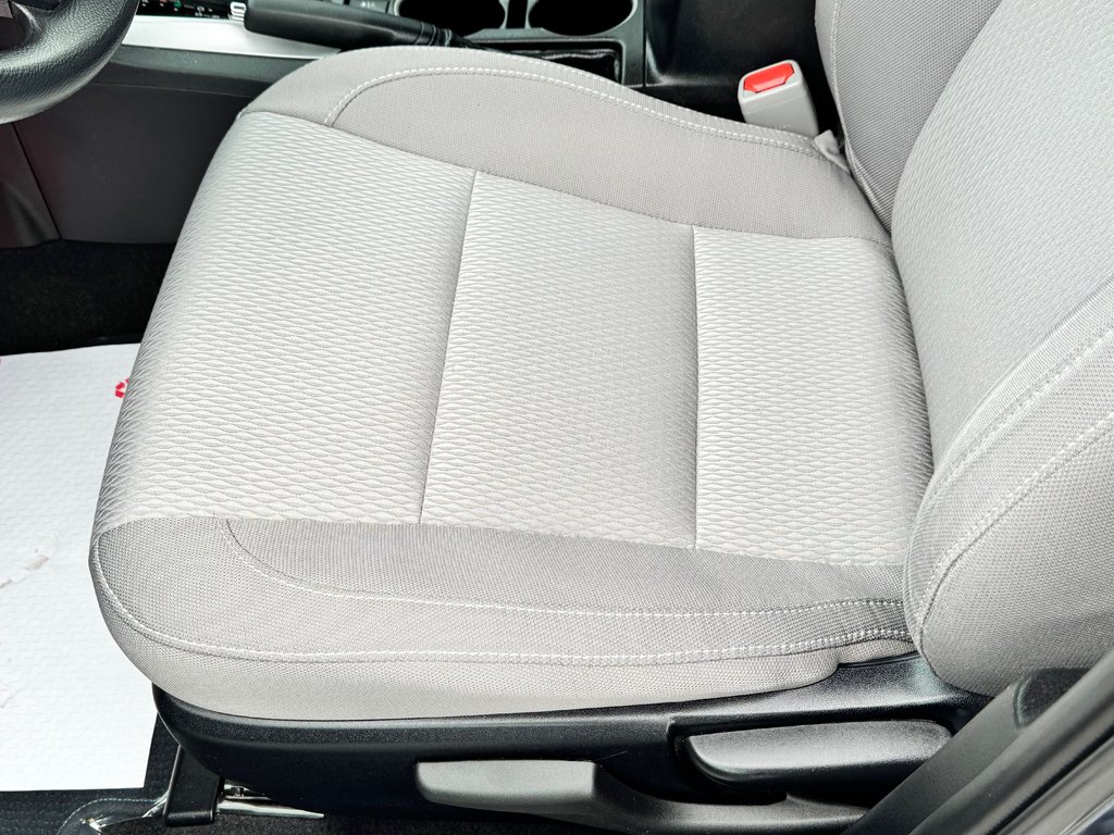 2014 Toyota Corolla LE / BAS KILOS / INSPECTÉ RÉPARÉ / FIABILITÉ / in Thetford Mines, Quebec - 27 - w1024h768px