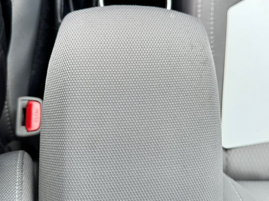 2014 Toyota Corolla LE / BAS KILOS / INSPECTÉ RÉPARÉ / FIABILITÉ / in Thetford Mines, Quebec - 45 - w1024h768px