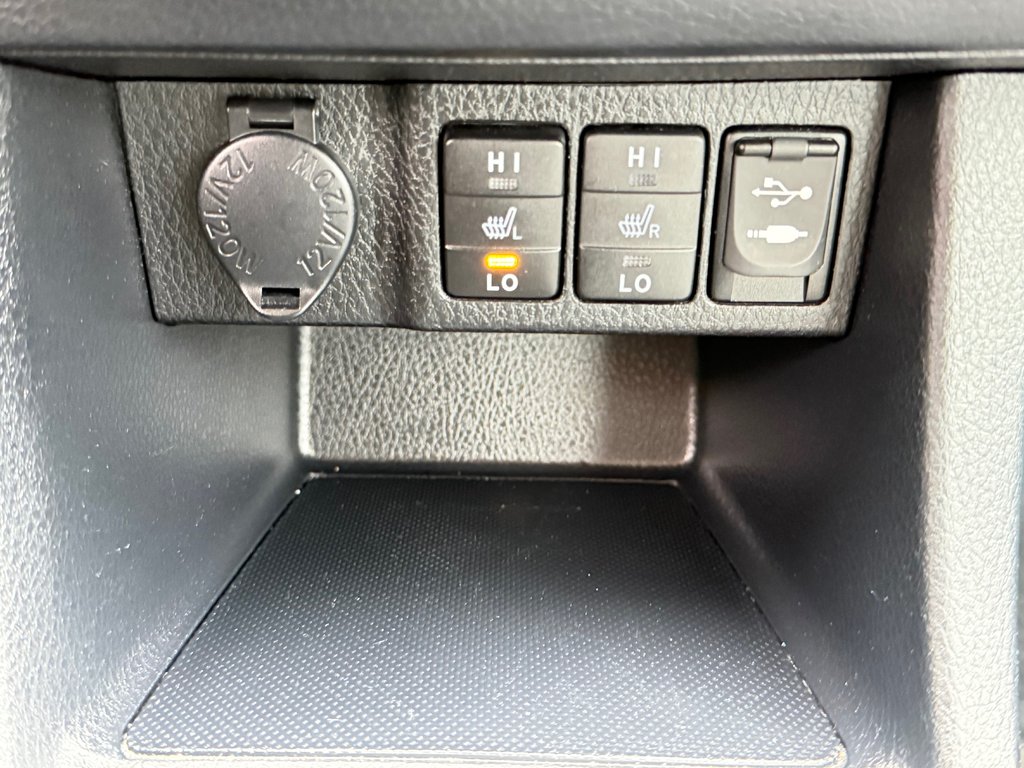 Toyota Corolla LE / BAS KILOS / INSPECTÉ RÉPARÉ / FIABILITÉ / 2014 à Thetford Mines, Québec - 37 - w1024h768px