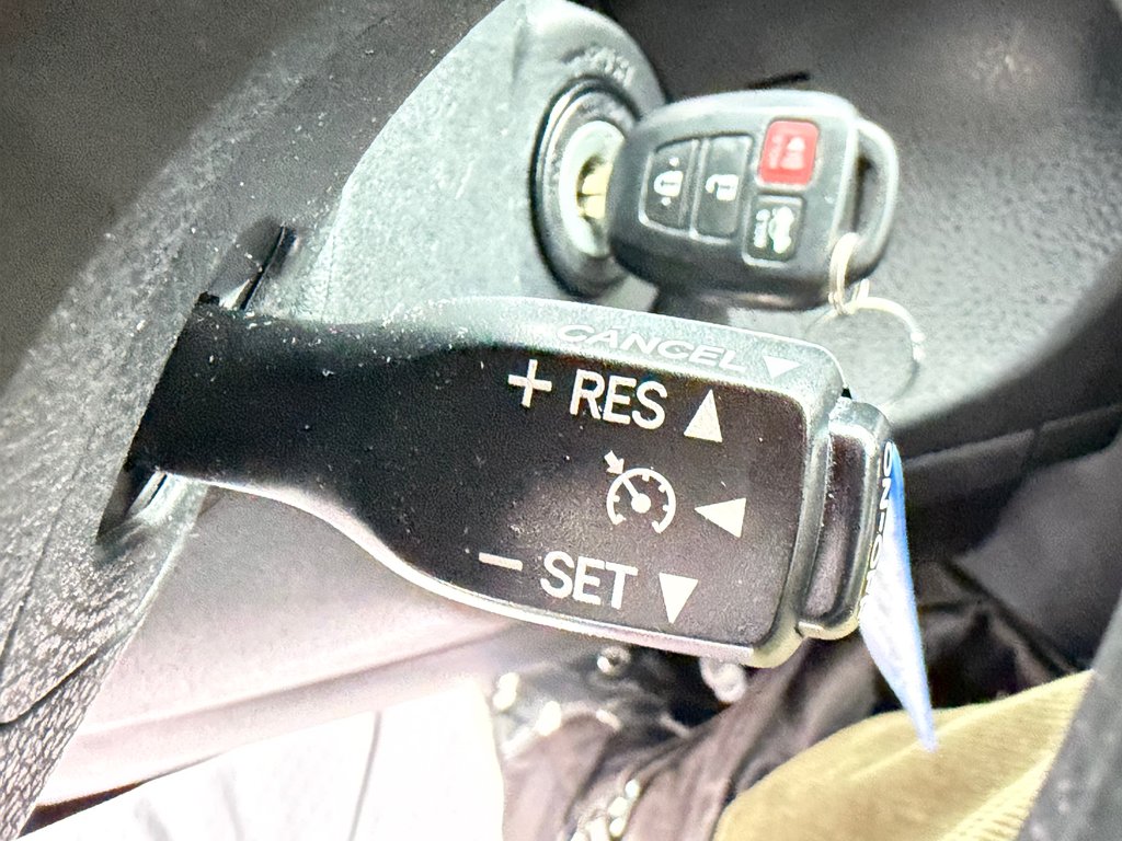 Toyota Corolla LE / BAS KILOS / INSPECTÉ RÉPARÉ / FIABILITÉ / 2014 à Thetford Mines, Québec - 32 - w1024h768px