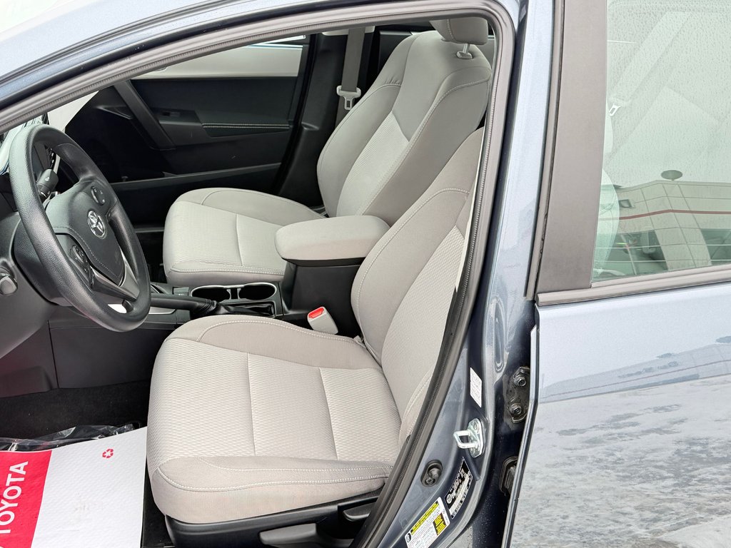 Toyota Corolla LE / BAS KILOS / INSPECTÉ RÉPARÉ / FIABILITÉ / 2014 à Thetford Mines, Québec - 23 - w1024h768px