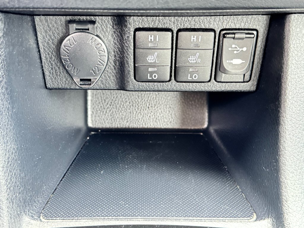 2014 Toyota Corolla LE / BAS KILOS / INSPECTÉ RÉPARÉ / FIABILITÉ / in Thetford Mines, Quebec - 41 - w1024h768px
