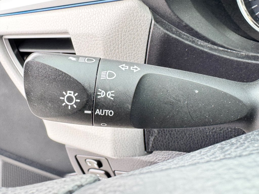 2014 Toyota Corolla LE / BAS KILOS / INSPECTÉ RÉPARÉ / FIABILITÉ / in Thetford Mines, Quebec - 32 - w1024h768px