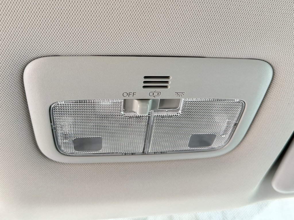 Toyota Corolla LE / BAS KILOS / INSPECTÉ RÉPARÉ / FIABILITÉ / 2014 à Thetford Mines, Québec - 44 - w1024h768px