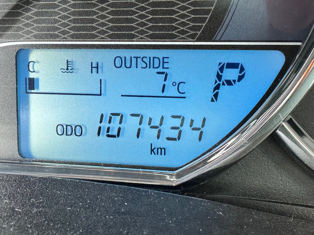 2014 Toyota Corolla LE / BAS KILOS / INSPECTÉ RÉPARÉ / FIABILITÉ / in Thetford Mines, Quebec - 36 - w1024h768px