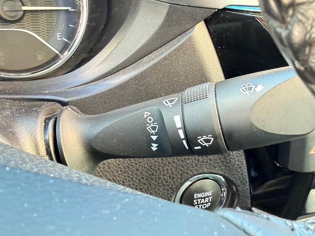 Toyota Corolla LE + GROUPE TOIT / AUTOM / SOFTEX / GPS / 2014 à Thetford Mines, Québec - 36 - w1024h768px