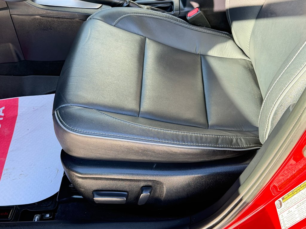 Toyota Corolla LE + GROUPE TOIT / AUTOM / SOFTEX / GPS / 2014 à Thetford Mines, Québec - 29 - w1024h768px