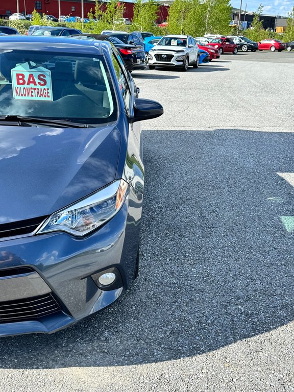 2016 Toyota Corolla LE + GROUPE TOIT / 1 SEUL PROPRIO / BAS KILOS / in Thetford Mines, Quebec - 10 - w1024h768px