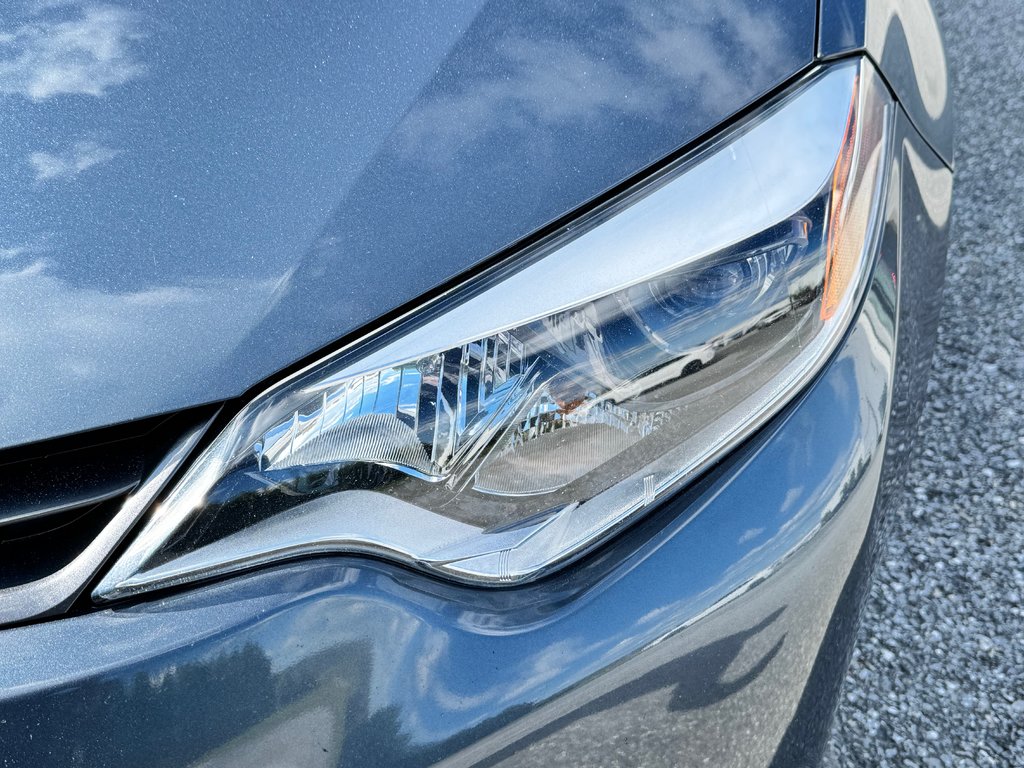 2016 Toyota Corolla LE + GROUPE TOIT / 1 SEUL PROPRIO / BAS KILOS / in Thetford Mines, Quebec - 11 - w1024h768px