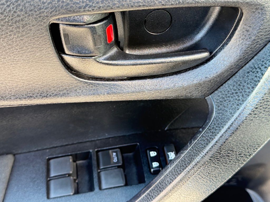 Toyota Corolla CE / AUTOM + AC / BAS KILOS / WOW !!! / 2019 à Thetford Mines, Québec - 21 - w1024h768px