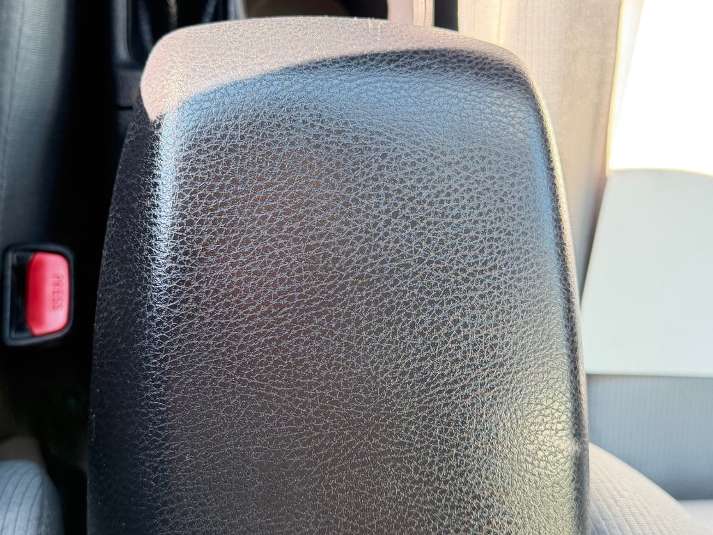 Toyota Corolla CE / AUTOM + AC / BAS KILOS / WOW !!! / 2019 à Thetford Mines, Québec - 39 - w1024h768px