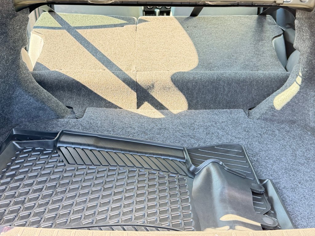 Toyota Corolla CE / AUTOM + AC / BAS KILOS / WOW !!! / 2019 à Thetford Mines, Québec - 49 - w1024h768px