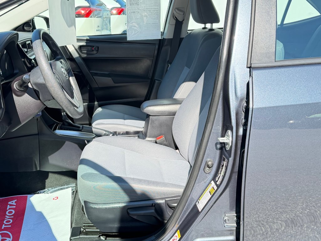 Toyota Corolla CE / AUTOM + AC / BAS KILOS / WOW !!! / 2019 à Thetford Mines, Québec - 22 - w1024h768px