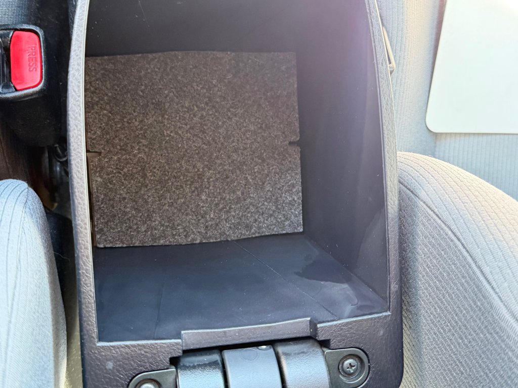 Toyota Corolla CE / AUTOM + AC / BAS KILOS / WOW !!! / 2019 à Thetford Mines, Québec - 41 - w1024h768px