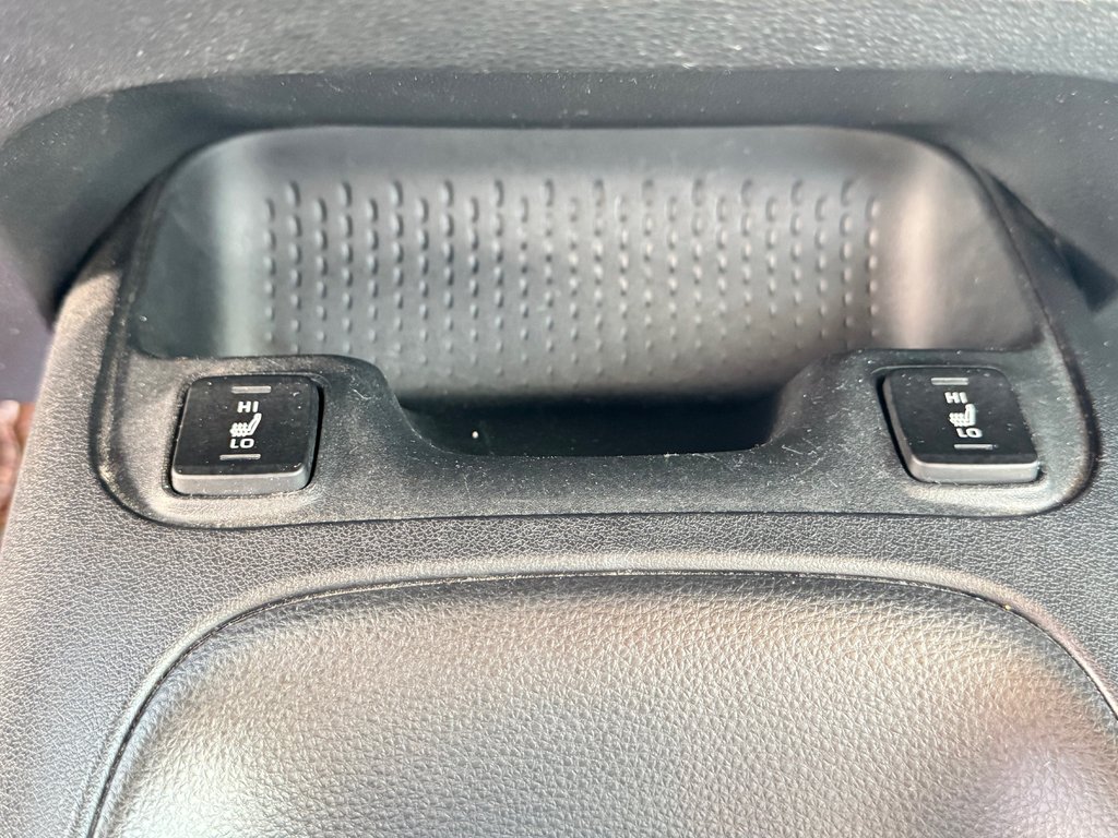 Toyota Corolla LE / AUTOM / FIABILITÉ LÉGENDAIRE / 2020 à Thetford Mines, Québec - 40 - w1024h768px