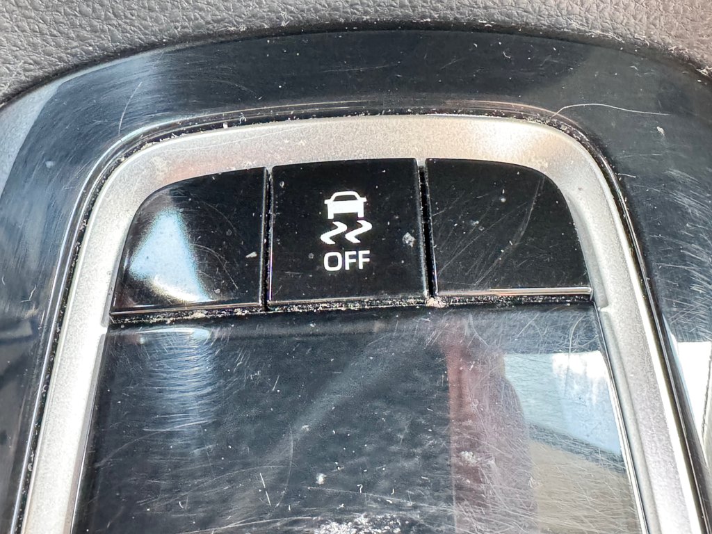 Toyota Corolla LE / AUTOM / FIABILITÉ LÉGENDAIRE / 2020 à Thetford Mines, Québec - 41 - w1024h768px