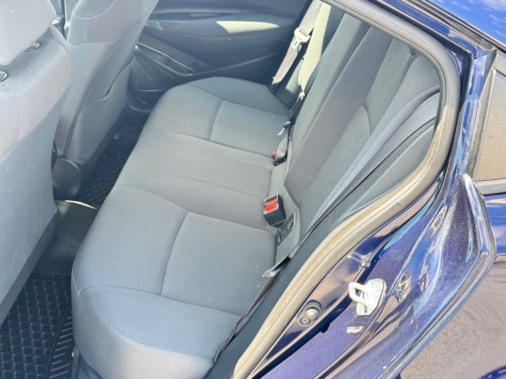 Toyota Corolla LE / AUTOM / FIABILITÉ LÉGENDAIRE / 2020 à Thetford Mines, Québec - 50 - w1024h768px