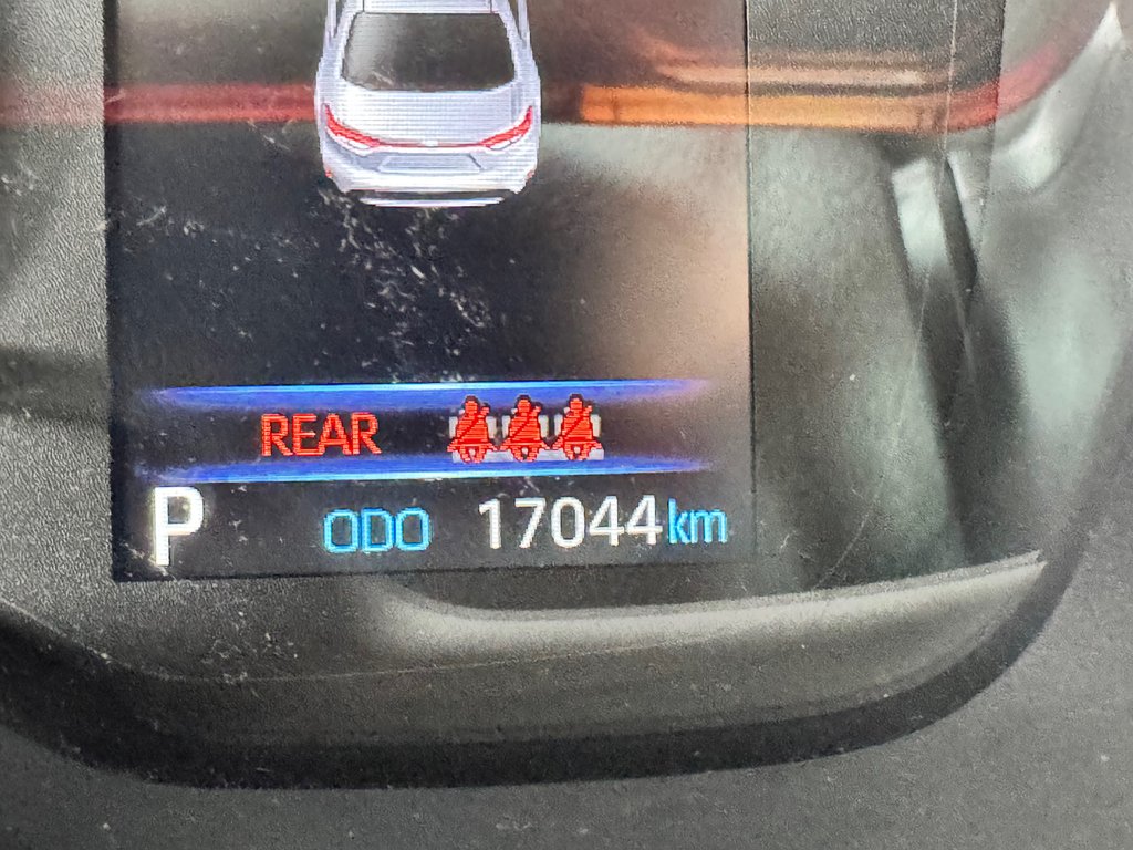 2020 Toyota Corolla LE / AUTOM / MAGS / SEULEMENT 17.000KM  WOW !!!! / in Thetford Mines, Quebec - 35 - w1024h768px