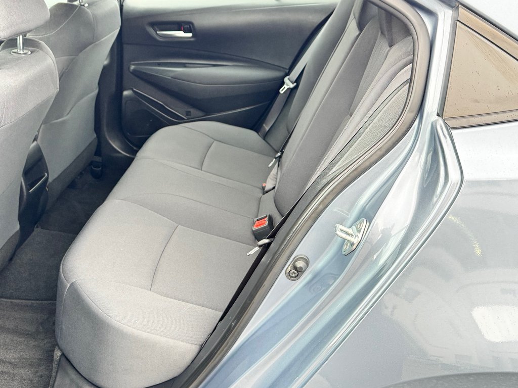 2020 Toyota Corolla LE / AUTOM / MAGS / SEULEMENT 17.000KM  WOW !!!! / in Thetford Mines, Quebec - 50 - w1024h768px
