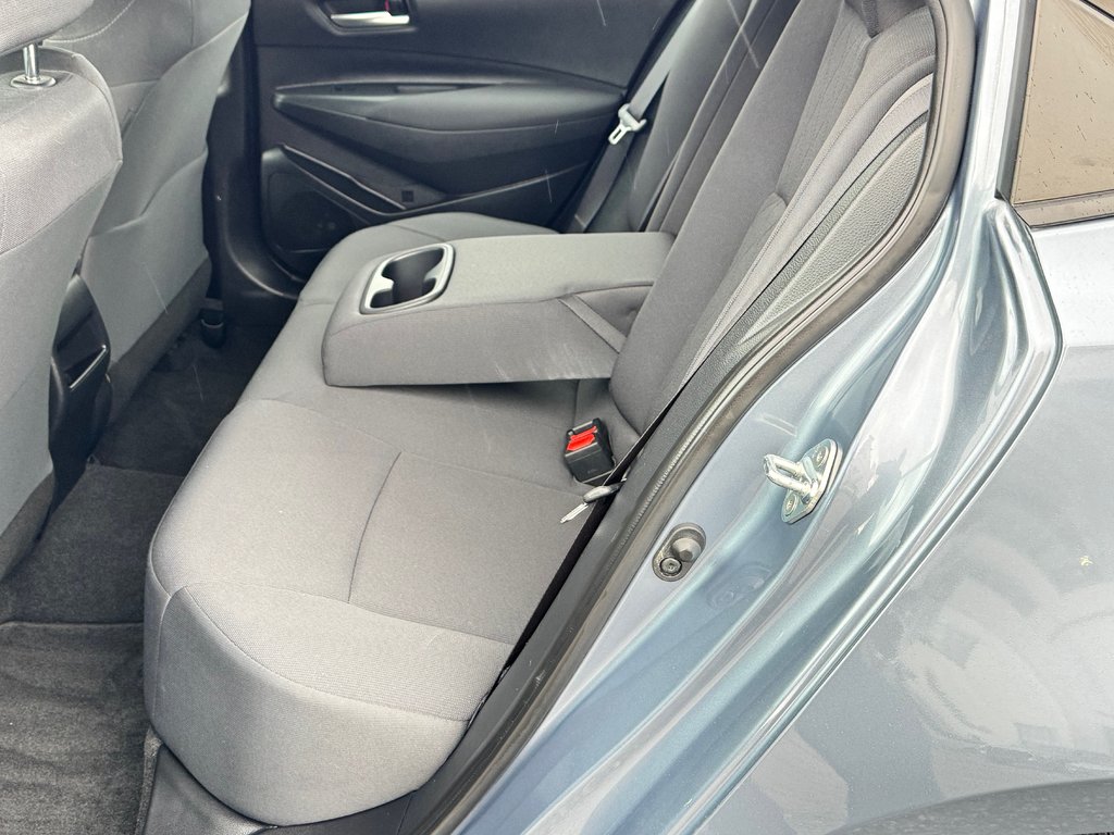 2020 Toyota Corolla LE / AUTOM / MAGS / SEULEMENT 17.000KM  WOW !!!! / in Thetford Mines, Quebec - 51 - w1024h768px