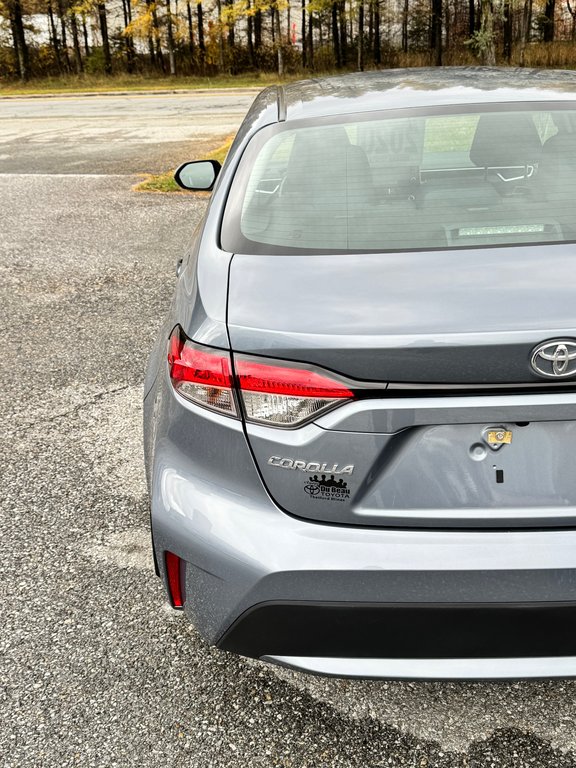 2020 Toyota Corolla LE / AUTOM / MAGS / SEULEMENT 17.000KM  WOW !!!! / in Thetford Mines, Quebec - 18 - w1024h768px