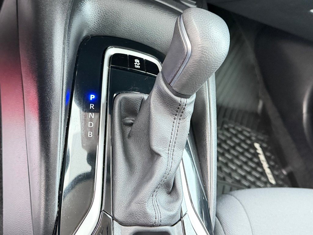 2020 Toyota Corolla LE / TOIT / MAGS / TRÈS BAS KILOS / A QUI LA CHANCE ? / in Thetford Mines, Quebec - 42 - w1024h768px