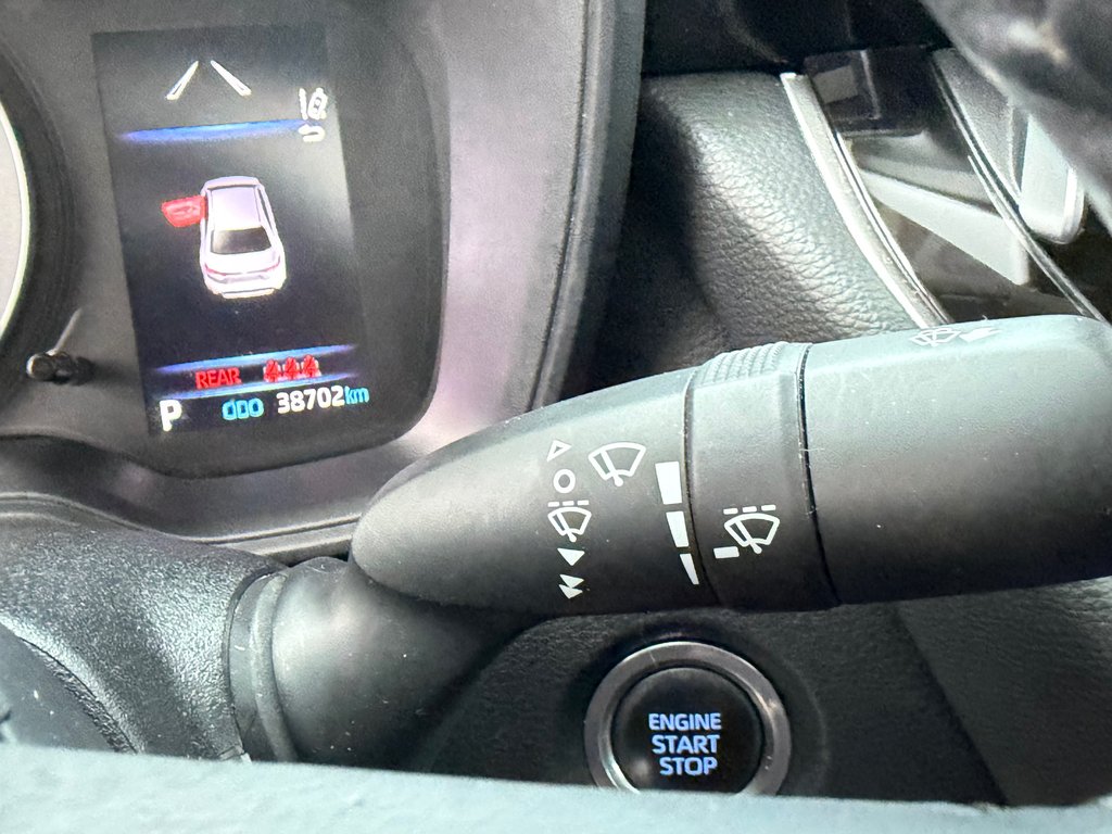 2020 Toyota Corolla LE / TOIT / MAGS / TRÈS BAS KILOS / A QUI LA CHANCE ? / in Thetford Mines, Quebec - 34 - w1024h768px