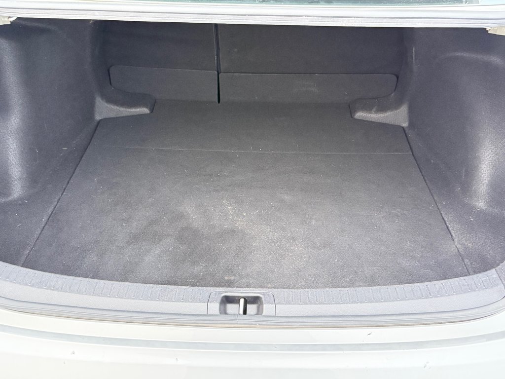 2020 Toyota Corolla LE / TOIT / MAGS / TRÈS BAS KILOS / A QUI LA CHANCE ? / in Thetford Mines, Quebec - 53 - w1024h768px