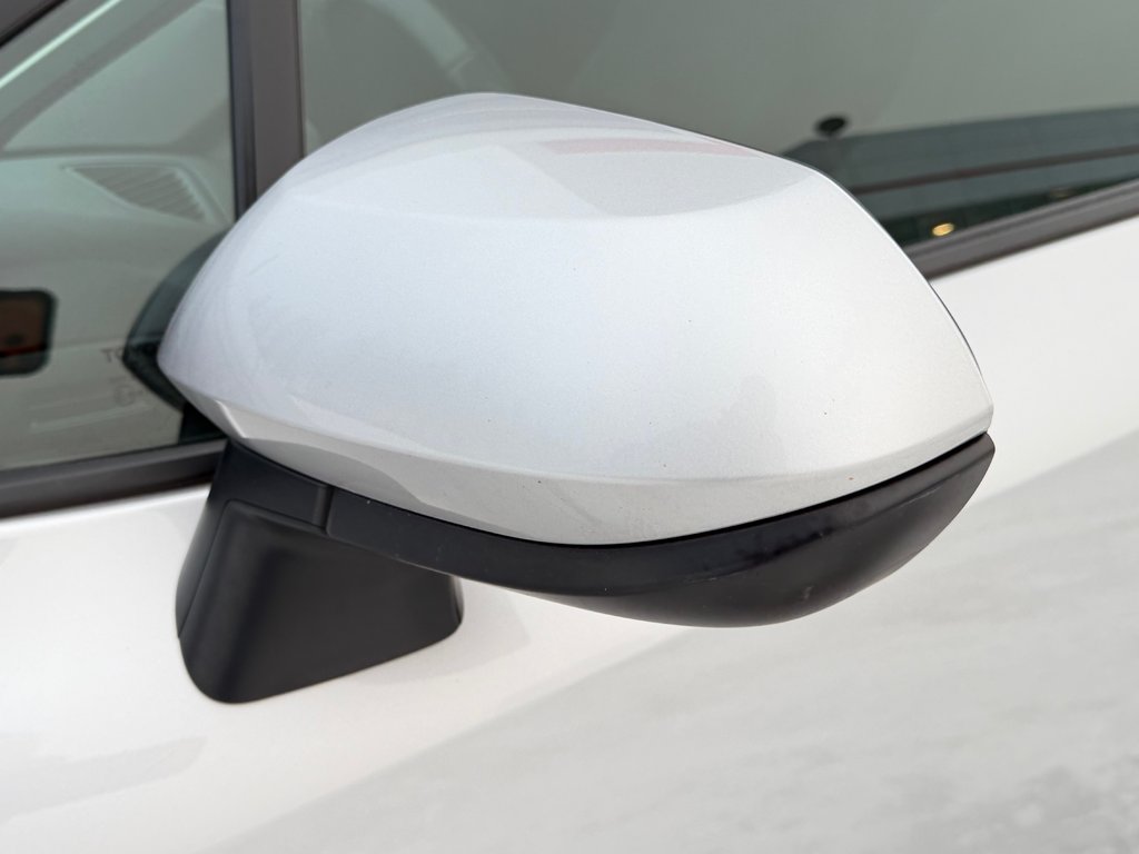 2020 Toyota Corolla LE / TOIT / MAGS / TRÈS BAS KILOS / A QUI LA CHANCE ? / in Thetford Mines, Quebec - 15 - w1024h768px