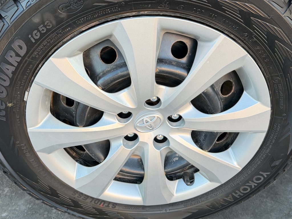 Toyota Corolla LE / AUTOM / BAS KILOS / PEA 21-10-27= 98.997KM / 2020 à Thetford Mines, Québec - 16 - w1024h768px