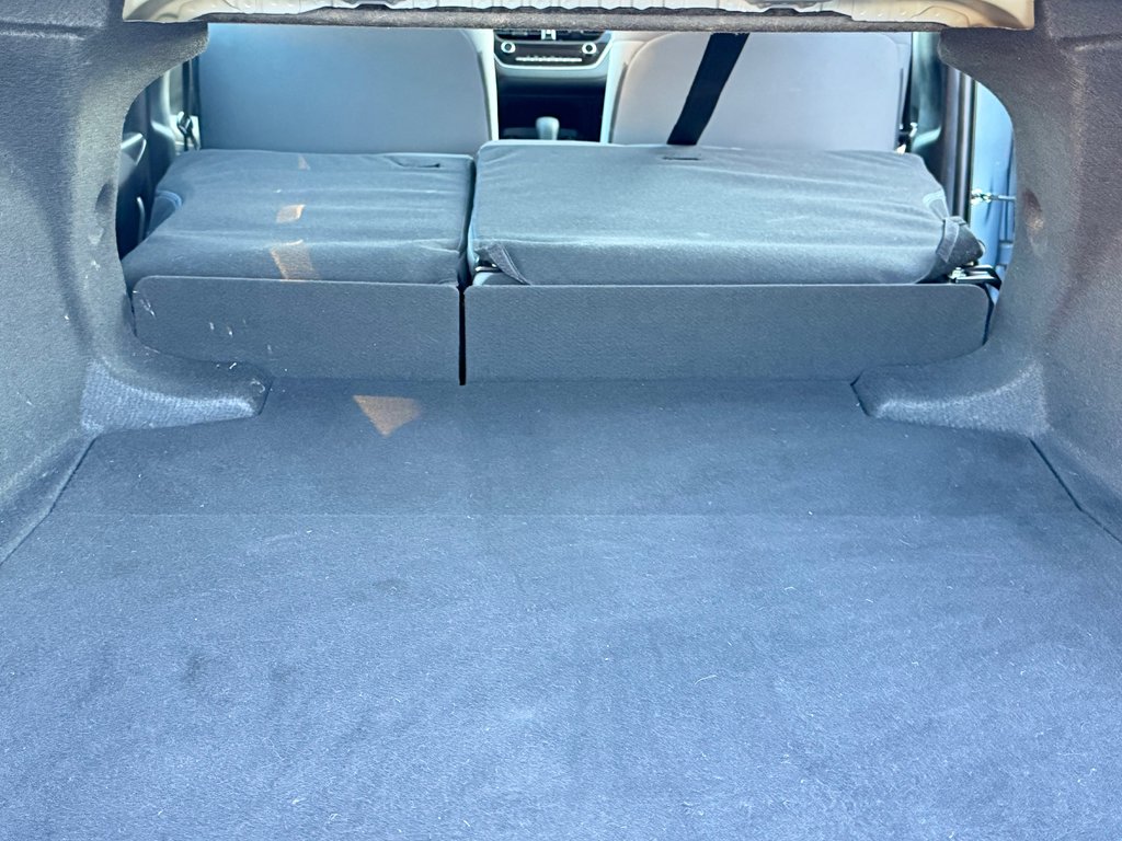 Toyota Corolla LE / AUTOM / BAS KILOS / PEA 21-10-27= 98.997KM / 2020 à Thetford Mines, Québec - 51 - w1024h768px