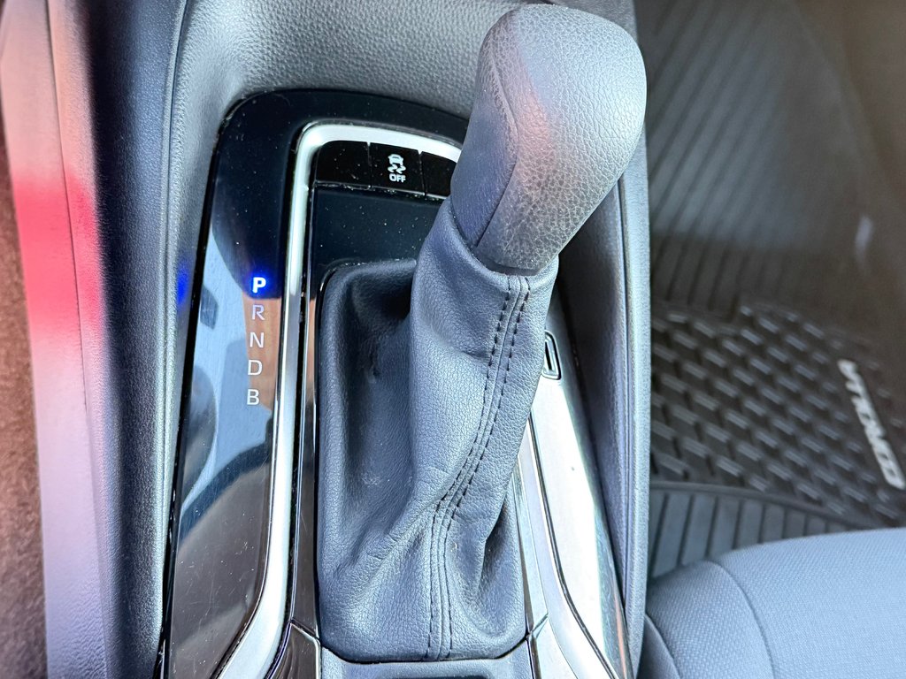 Toyota Corolla LE / AUTOM / BAS KILOS / PEA 21-10-27= 98.997KM / 2020 à Thetford Mines, Québec - 40 - w1024h768px