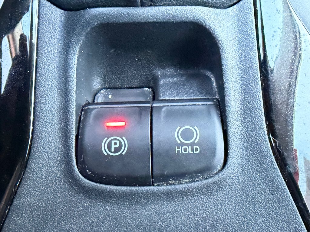 Toyota Corolla LE / AUTOM / BAS KILOS / PEA 21-10-27= 98.997KM / 2020 à Thetford Mines, Québec - 41 - w1024h768px