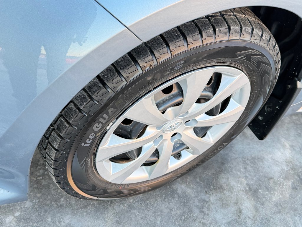 Toyota Corolla LE / AUTOM / BAS KILOS / PEA 21-10-27= 98.997KM / 2020 à Thetford Mines, Québec - 15 - w1024h768px