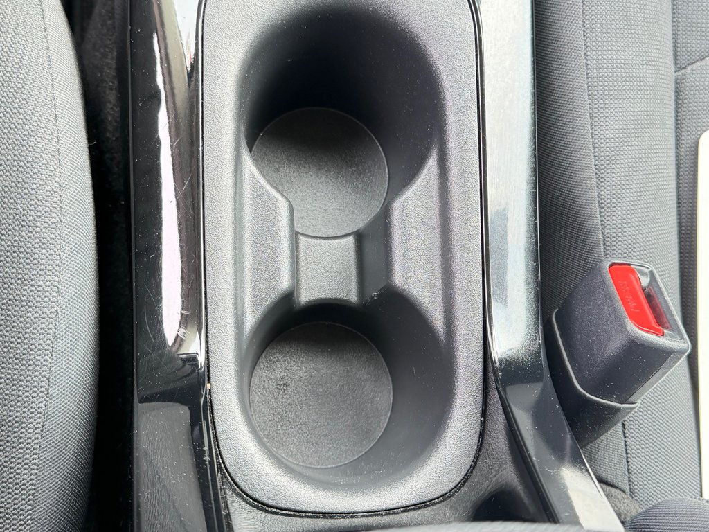 Toyota Corolla LE / AUTOM / BAS KILOS / ULTRA ÉCONOMIQUE / 2020 à Thetford Mines, Québec - 40 - w1024h768px