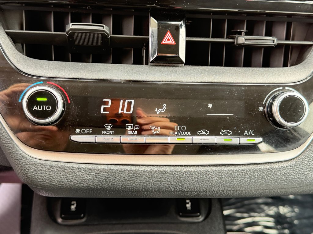 Toyota Corolla LE / AUTOM / BAS KILOS / ULTRA ÉCONOMIQUE / 2020 à Thetford Mines, Québec - 35 - w1024h768px
