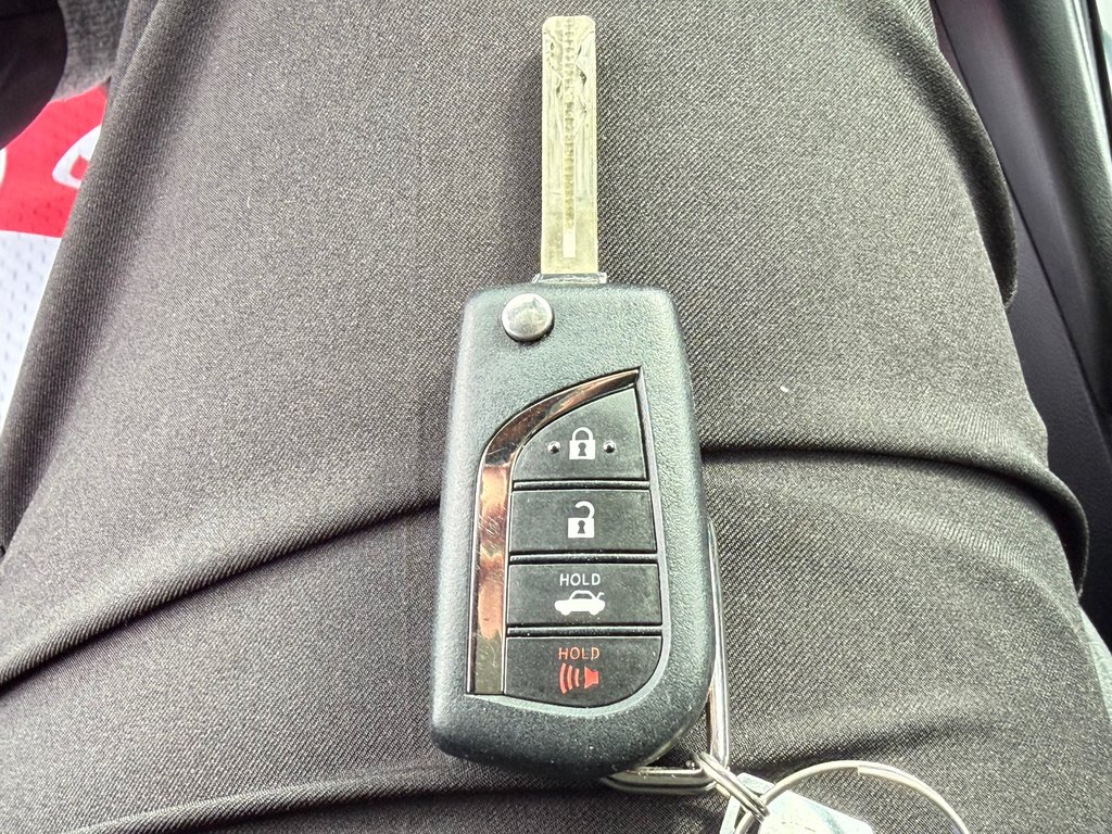 Toyota Corolla LE / AUTOM / BAS KILOS / ULTRA ÉCONOMIQUE / 2020 à Thetford Mines, Québec - 45 - w1024h768px