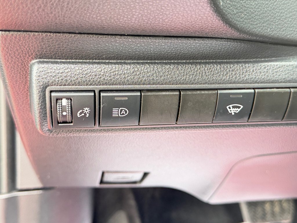 Toyota Corolla LE / AUTOM / BAS KILOS / ULTRA ÉCONOMIQUE / 2020 à Thetford Mines, Québec - 26 - w1024h768px